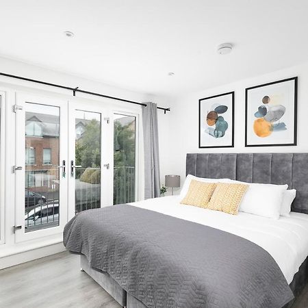 Skyvillion - London Enfield Chase Apartments With Parking & Wifi Zewnętrze zdjęcie