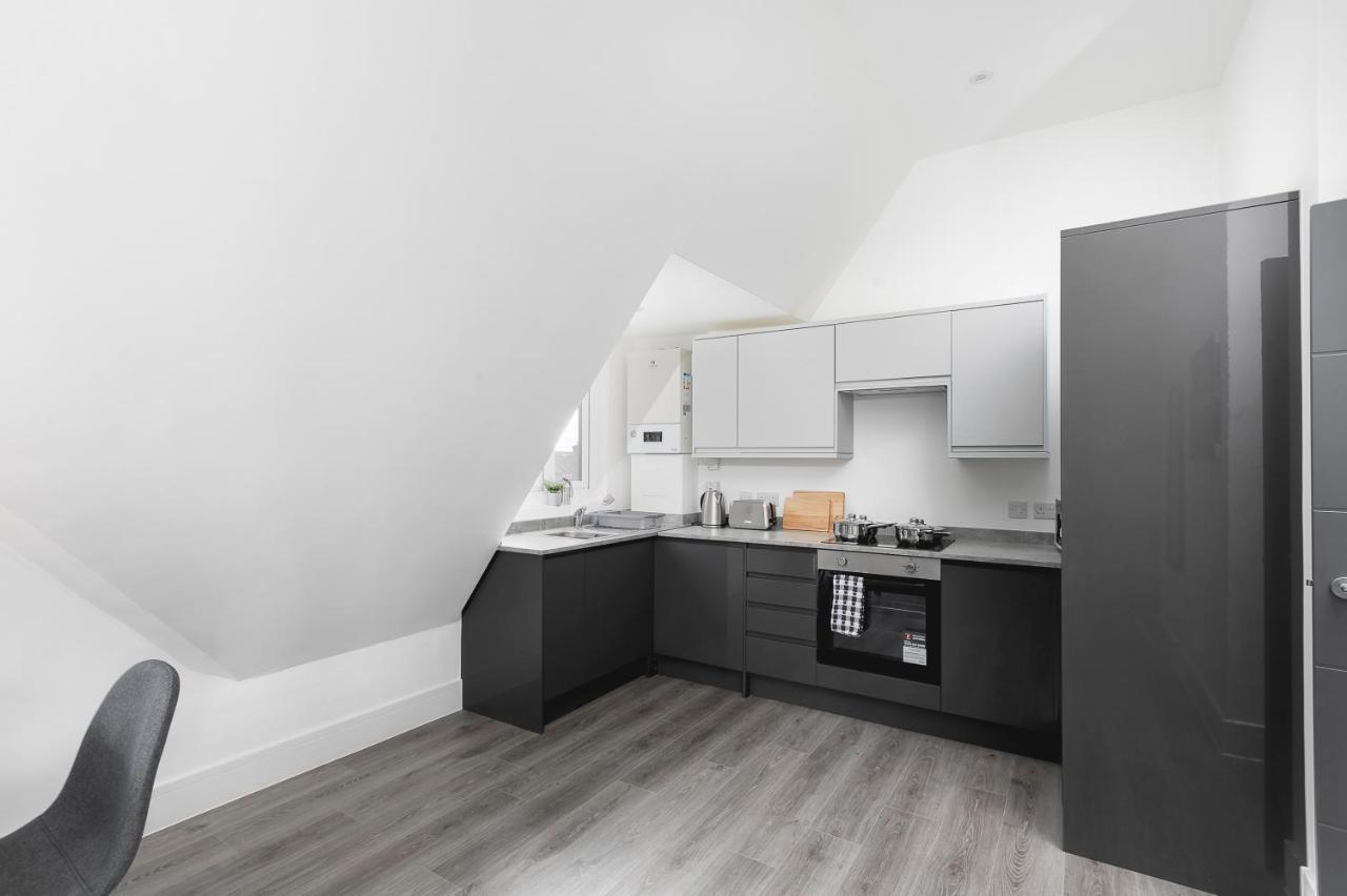 Skyvillion - London Enfield Chase Apartments With Parking & Wifi Zewnętrze zdjęcie