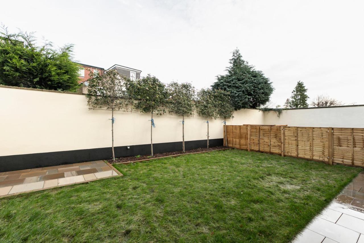 Skyvillion - London Enfield Chase Apartments With Parking & Wifi Zewnętrze zdjęcie
