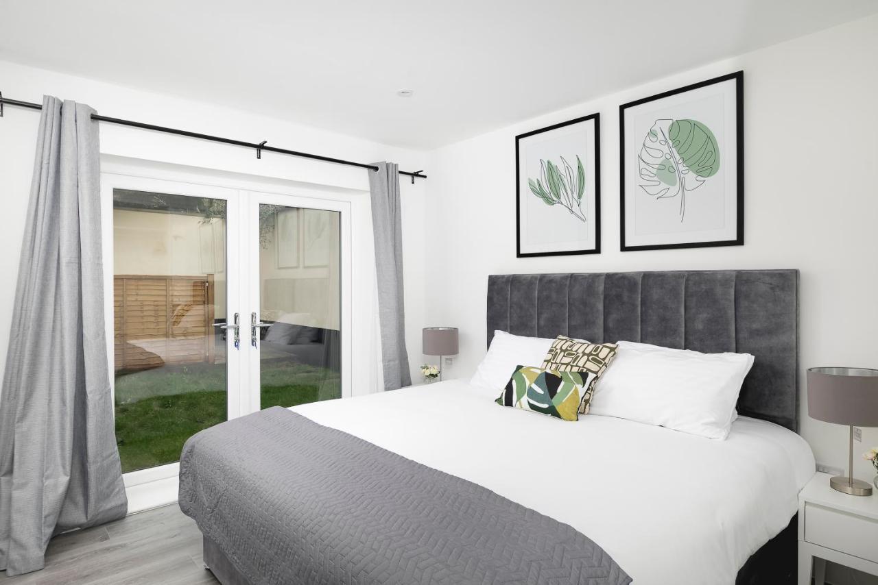 Skyvillion - London Enfield Chase Apartments With Parking & Wifi Zewnętrze zdjęcie