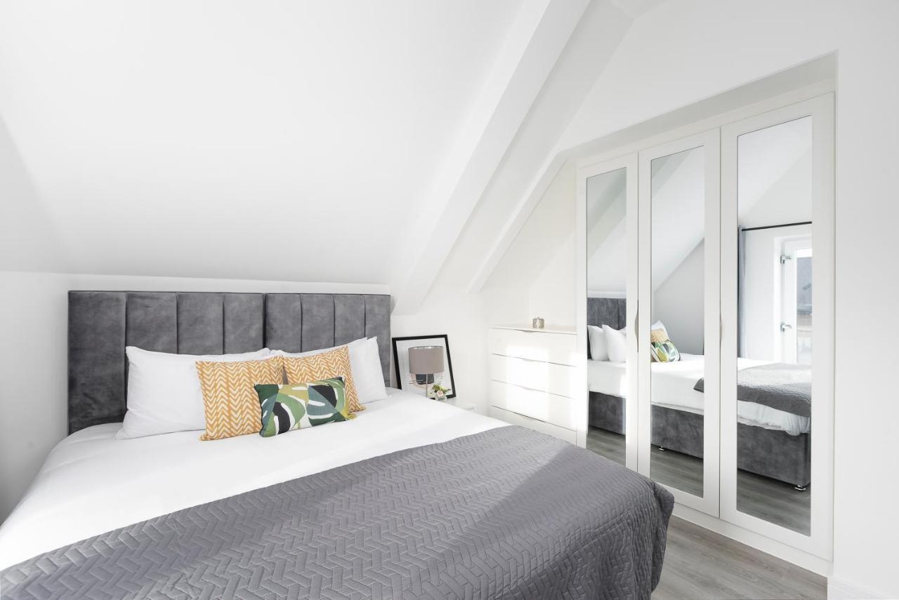 Skyvillion - London Enfield Chase Apartments With Parking & Wifi Zewnętrze zdjęcie