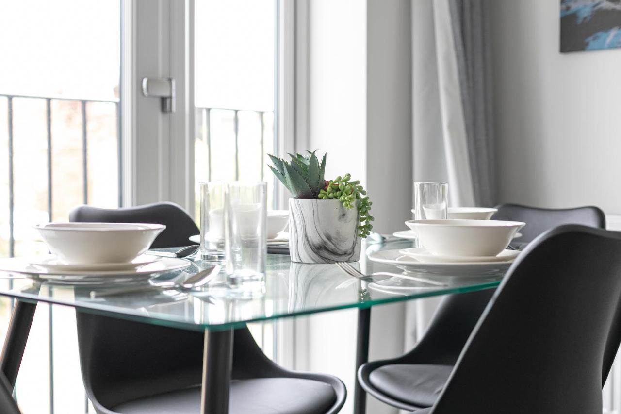 Skyvillion - London Enfield Chase Apartments With Parking & Wifi Zewnętrze zdjęcie