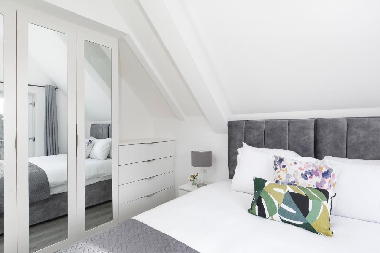 Skyvillion - London Enfield Chase Apartments With Parking & Wifi Zewnętrze zdjęcie