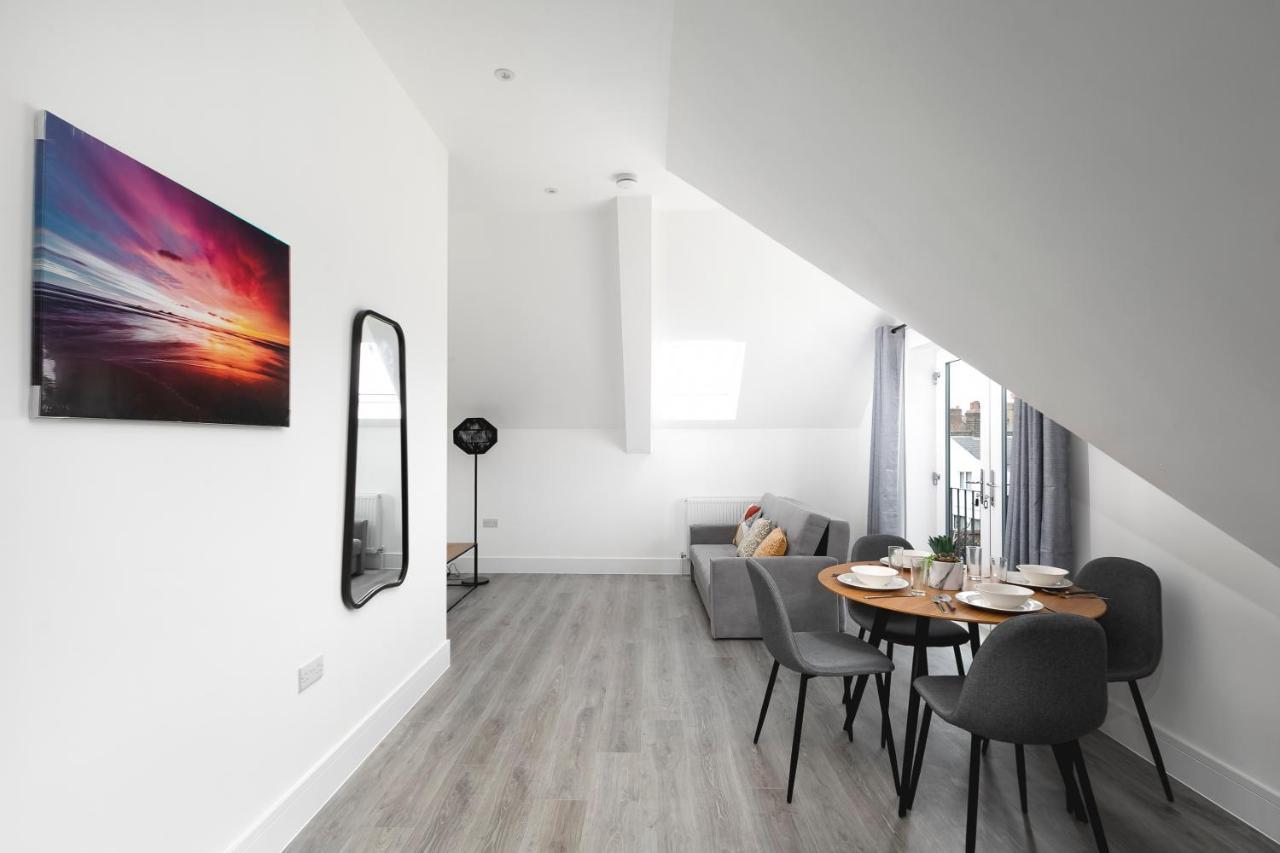 Skyvillion - London Enfield Chase Apartments With Parking & Wifi Zewnętrze zdjęcie