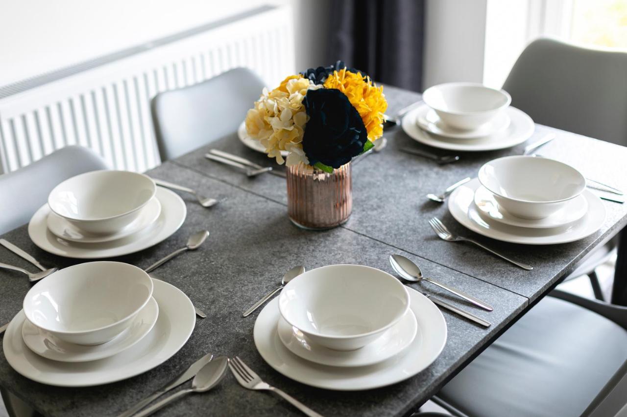 Skyvillion - London Enfield Chase Apartments With Parking & Wifi Zewnętrze zdjęcie