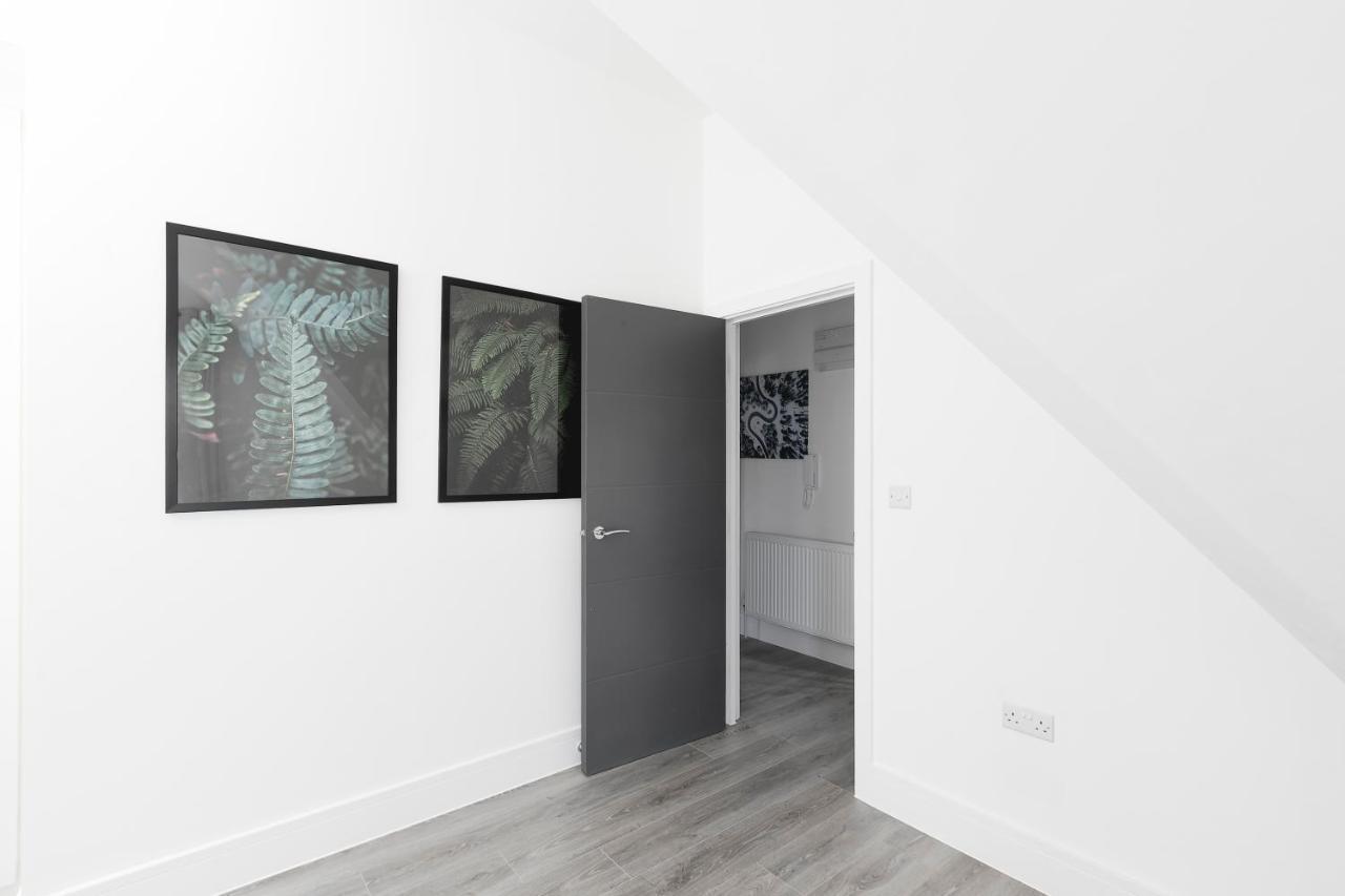 Skyvillion - London Enfield Chase Apartments With Parking & Wifi Zewnętrze zdjęcie