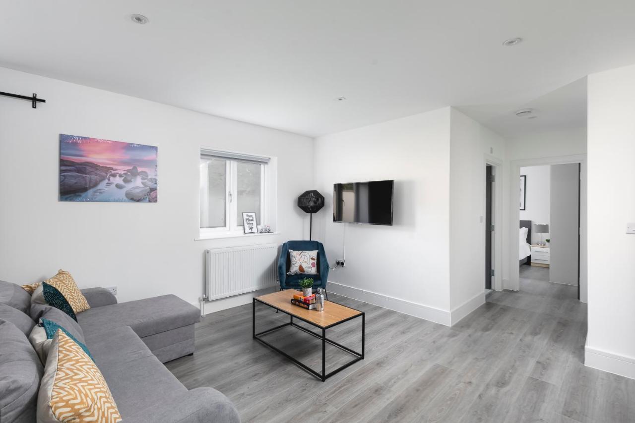 Skyvillion - London Enfield Chase Apartments With Parking & Wifi Zewnętrze zdjęcie