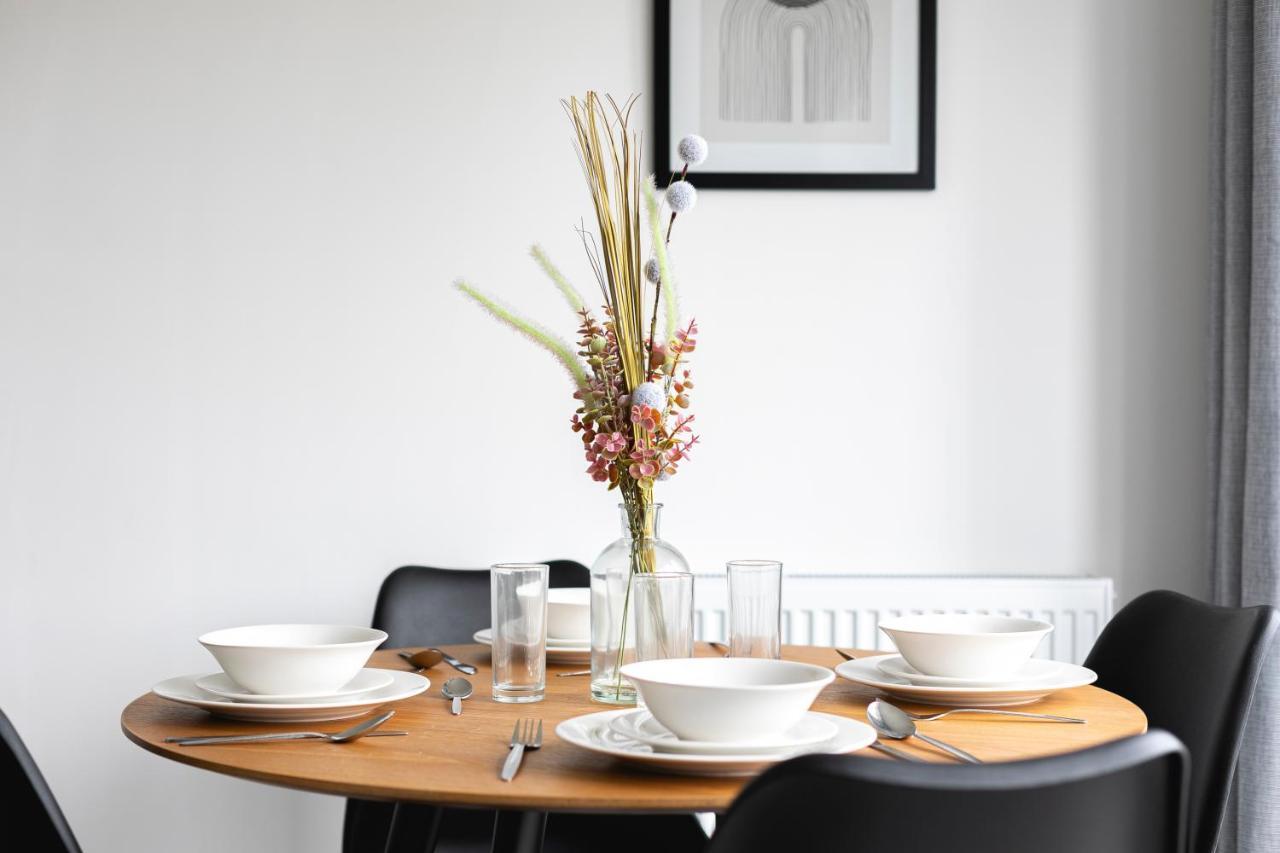 Skyvillion - London Enfield Chase Apartments With Parking & Wifi Zewnętrze zdjęcie