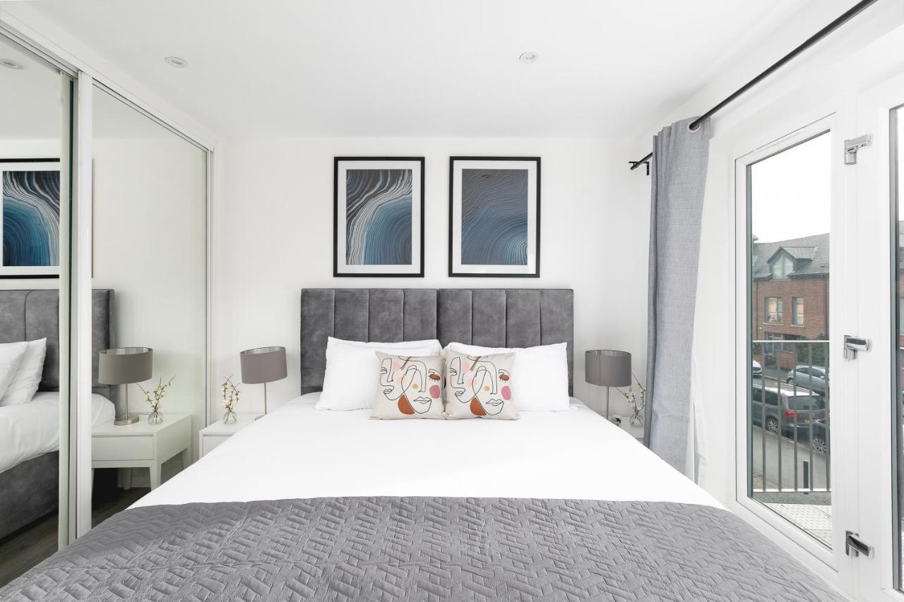 Skyvillion - London Enfield Chase Apartments With Parking & Wifi Zewnętrze zdjęcie