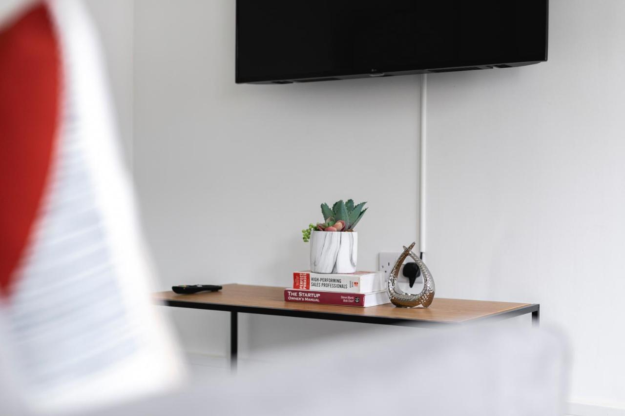 Skyvillion - London Enfield Chase Apartments With Parking & Wifi Zewnętrze zdjęcie