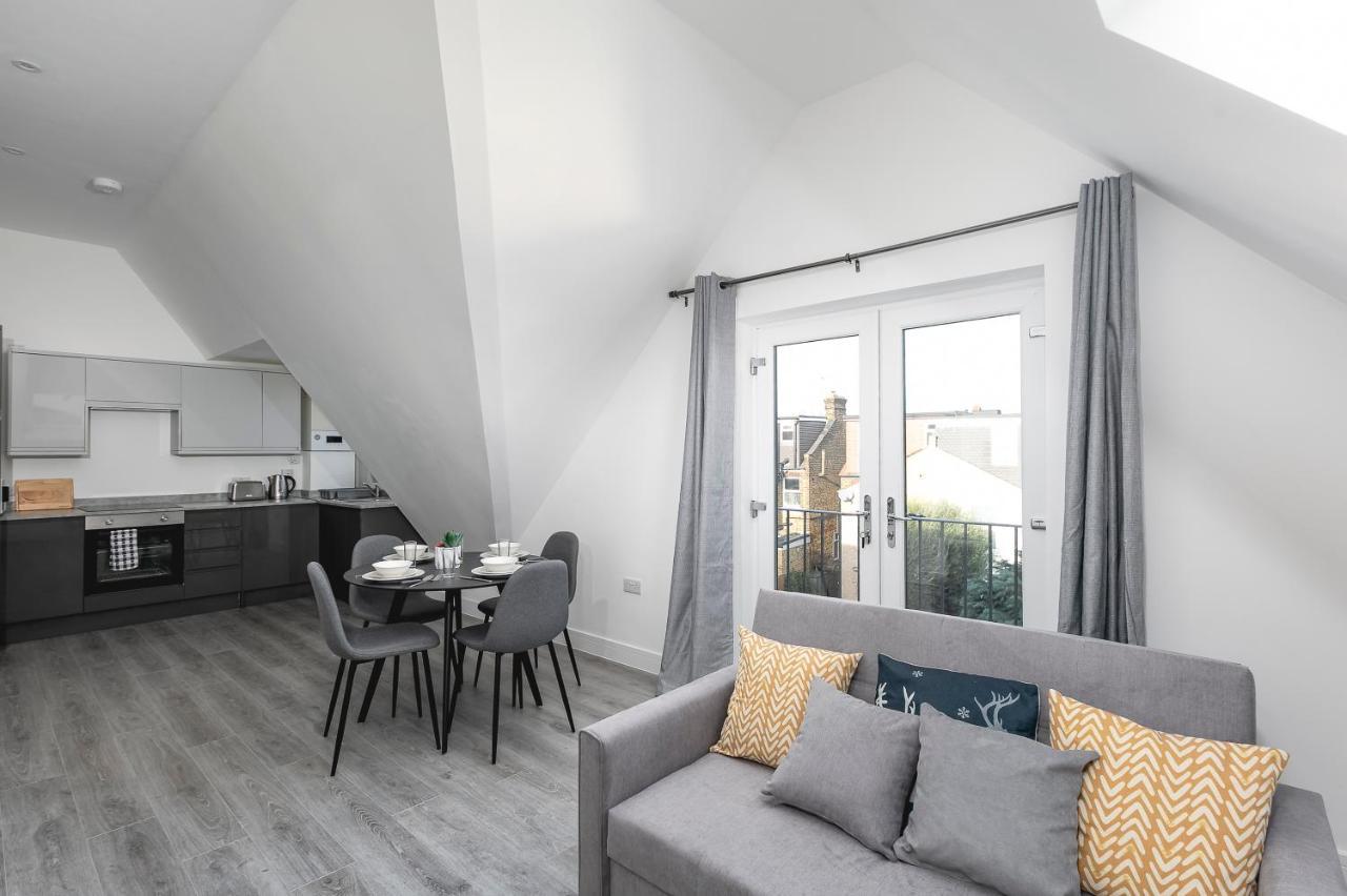 Skyvillion - London Enfield Chase Apartments With Parking & Wifi Zewnętrze zdjęcie