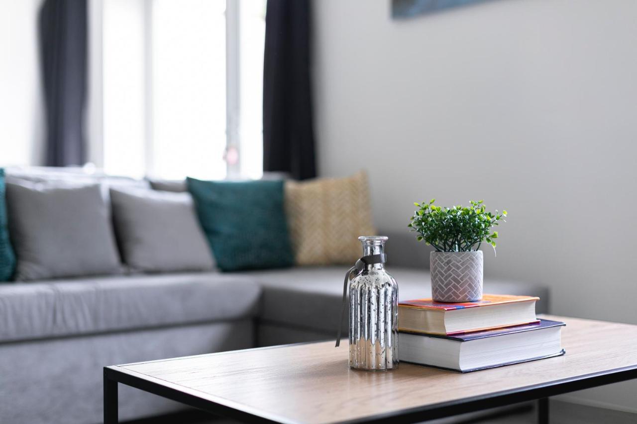 Skyvillion - London Enfield Chase Apartments With Parking & Wifi Zewnętrze zdjęcie