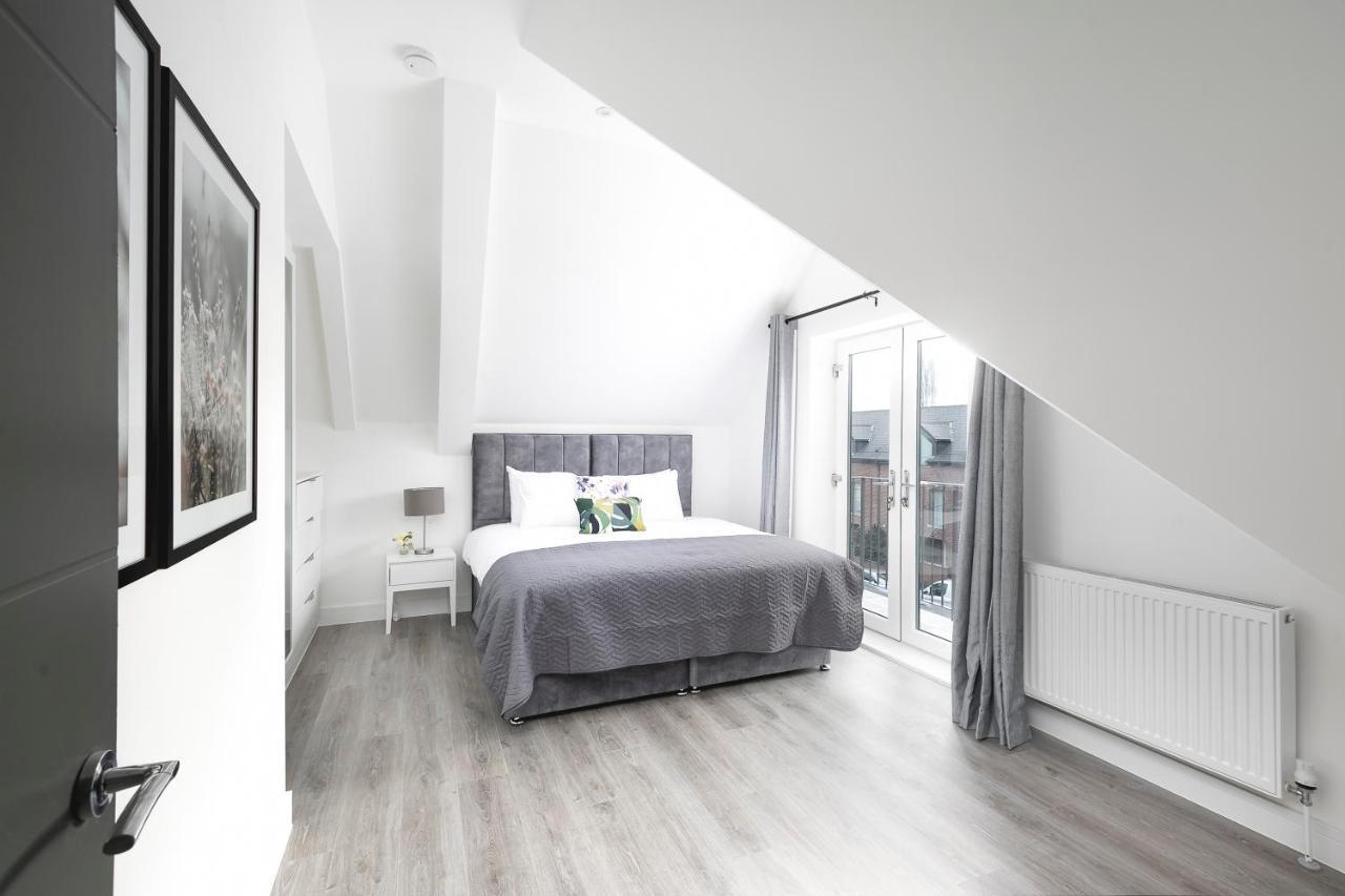 Skyvillion - London Enfield Chase Apartments With Parking & Wifi Zewnętrze zdjęcie